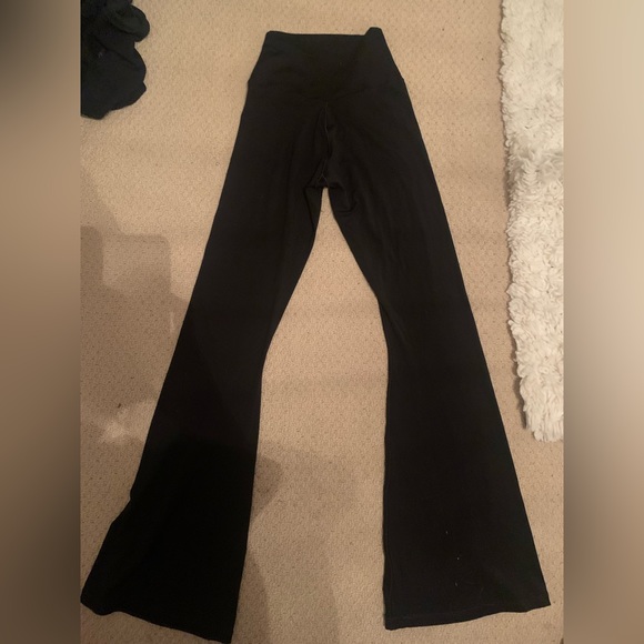 black aerie crossover yoga pants - Picture 2 of 2